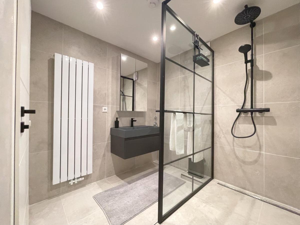 F10 Apartments Улм Екстериор снимка