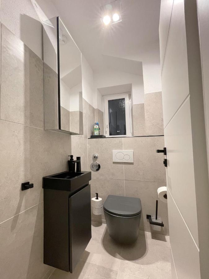 F10 Apartments Улм Екстериор снимка