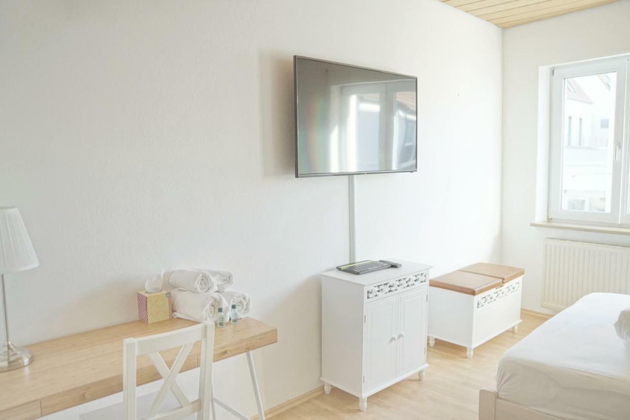 F10 Apartments Улм Екстериор снимка