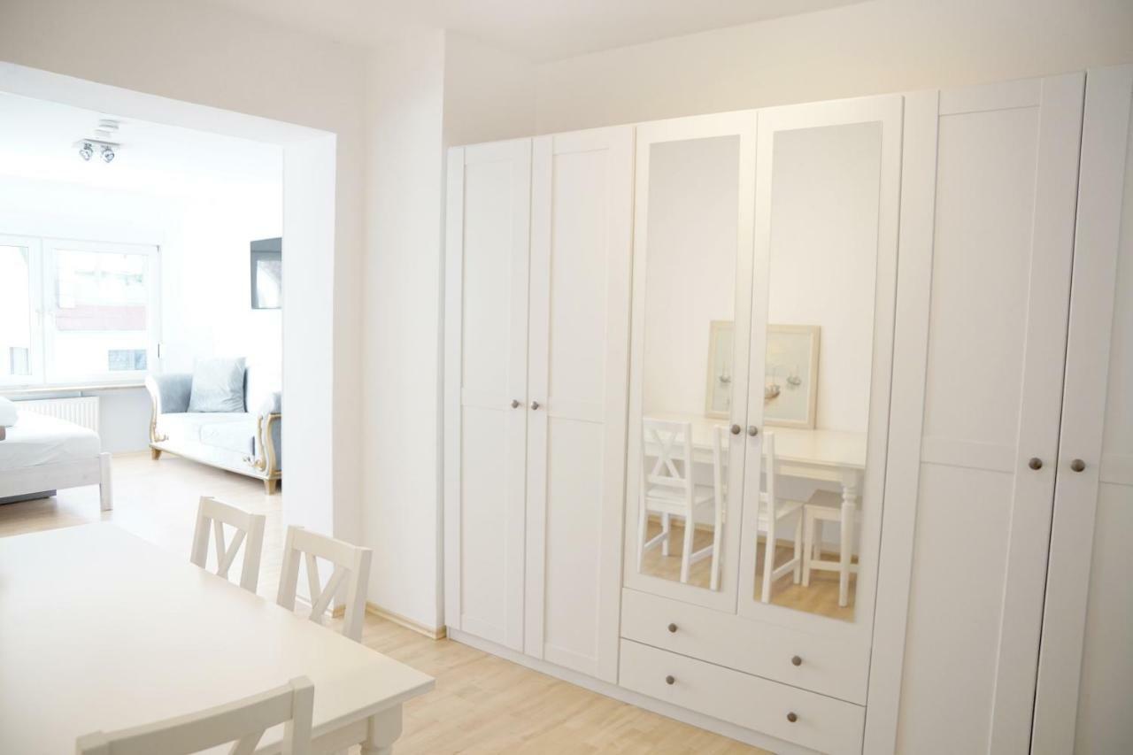 F10 Apartments Улм Екстериор снимка